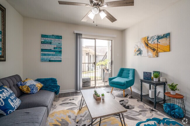 Interior Photo - HollyView