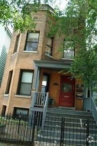 Building Photo - 1129 W Addison St