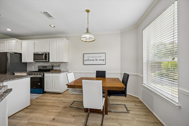 Building Photo - 1810 Freedom Tree Ct