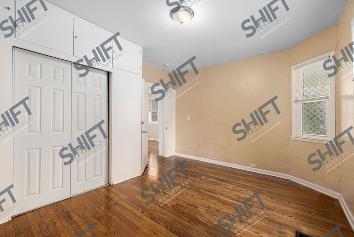 Primary Photo - 1001 Watson - Cozy 3 Bedroom!