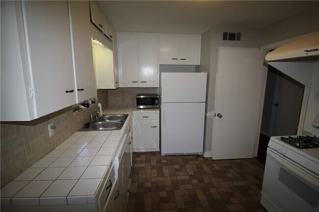 Foto del edificio - 6703 Vada Dr