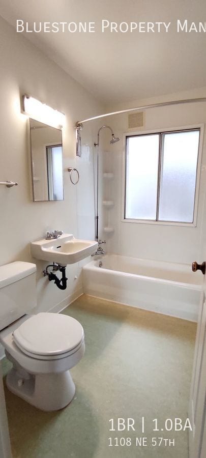 Building Photo - $399 plus water moves you in! Garden style...
