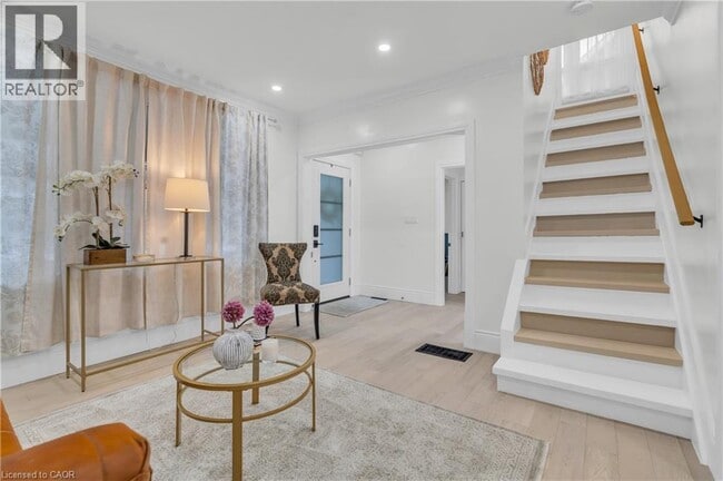 Photo du bâtiment - 445 Moore St