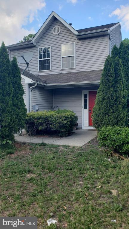 Primary Photo - 22 Meadow Rue Ln