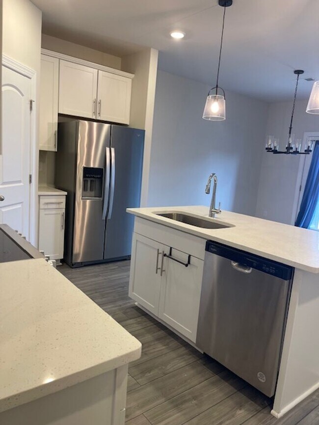 Foto del edificio - 4528 Skywood Ln