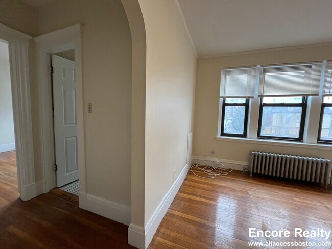 Foto del edificio - 349 Pleasant St