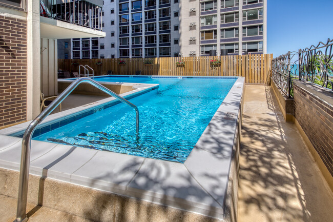 Foto del edificio - 1313 N Ritchie Ct