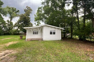 Building Photo - 2324 Reneke Ave