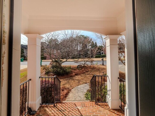 Building Photo - 12872 Waterside Dr