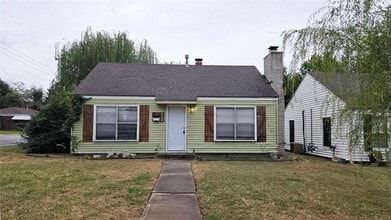 Building Photo - 2300 NW 31st St
