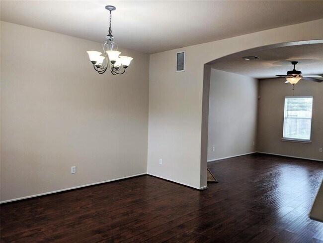 Foto del edificio - 3526 Schumann Oaks Dr