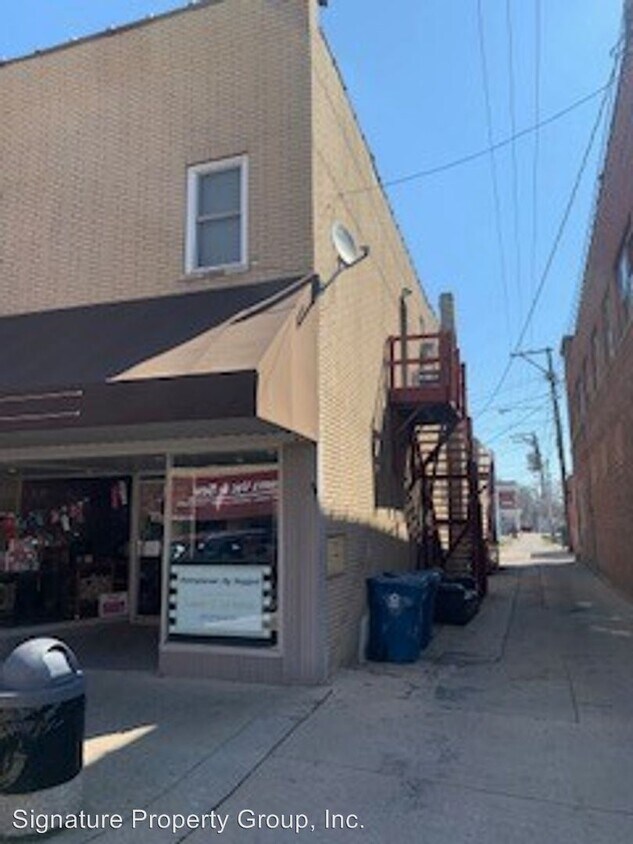 313 Liberty St, Morris, IL 60450 Room for Rent in Morris, IL
