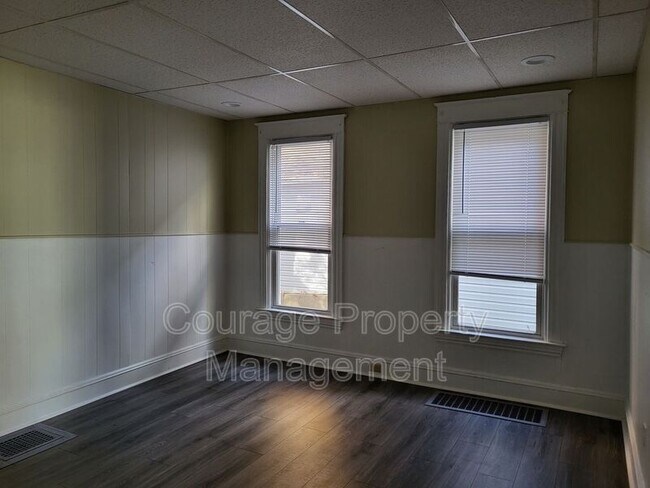 Foto del edificio - 83 Cleveland Ave