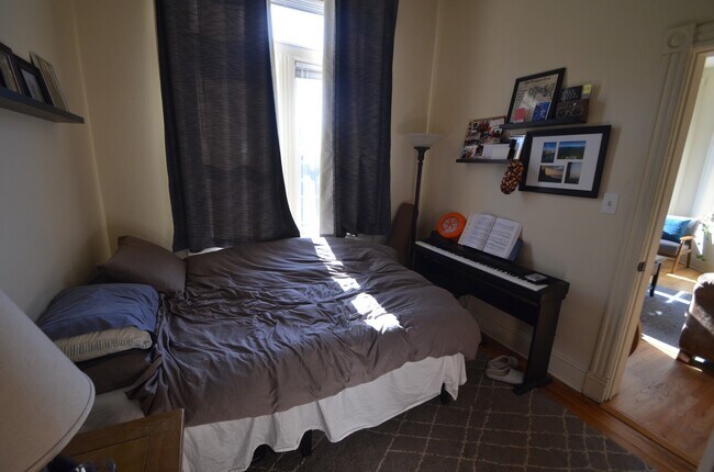 Foto del edificio - 1155 W Dickens Ave