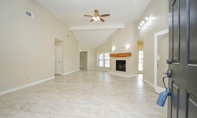 Foto del edificio - 19518 Gladewater Dr