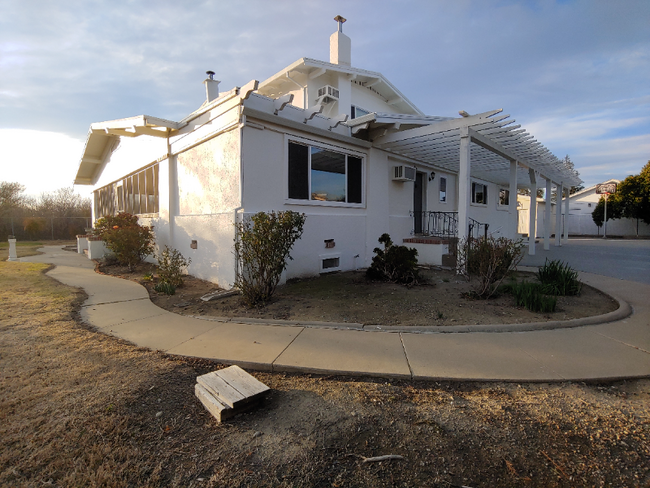 Building Photo - 6343 Meyers Rd