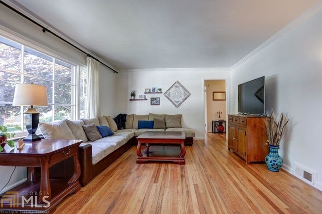 Building Photo - 496 Overbrook Dr NW