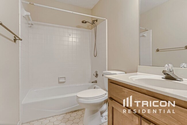 Foto del edificio - 1545 Glenfield Dr