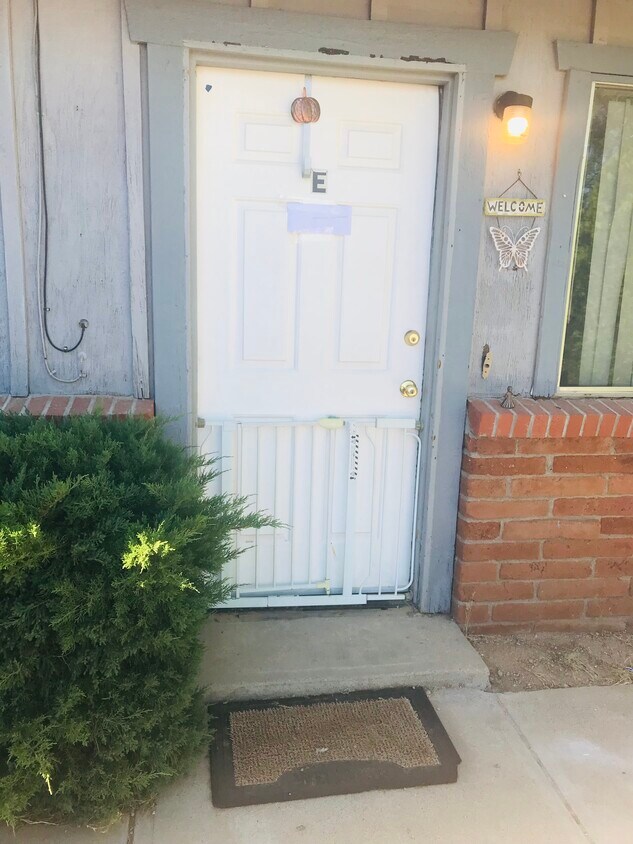 3835 N Roosevelt St Unit Apt F, Kingman, AZ 86409 Apartments in