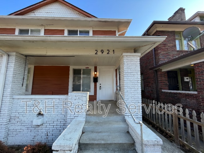 Building Photo - 2923 N Delaware St