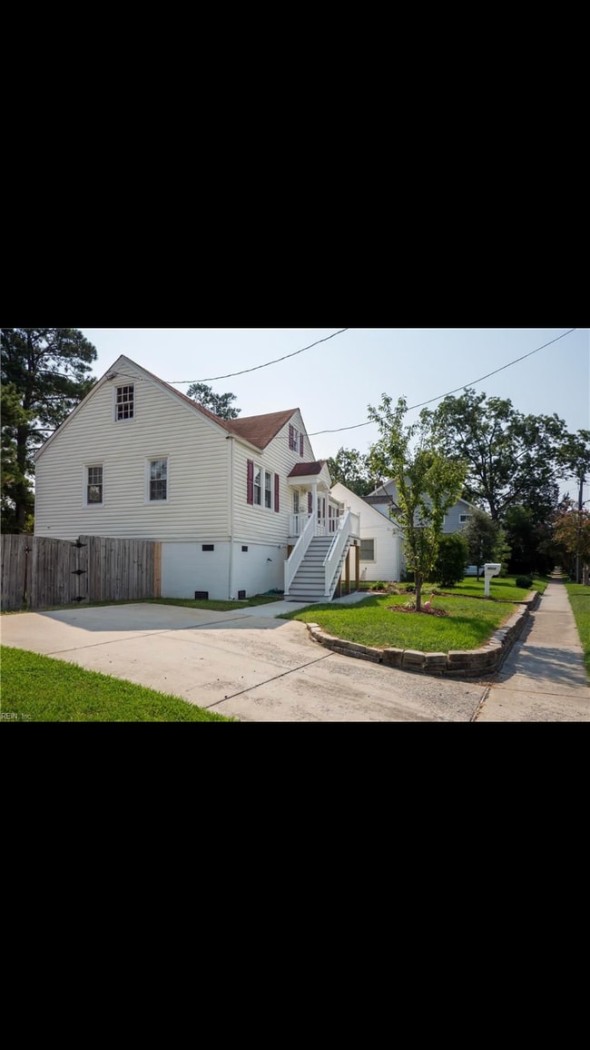 Building Photo - 6012 Upper Brandon Plz