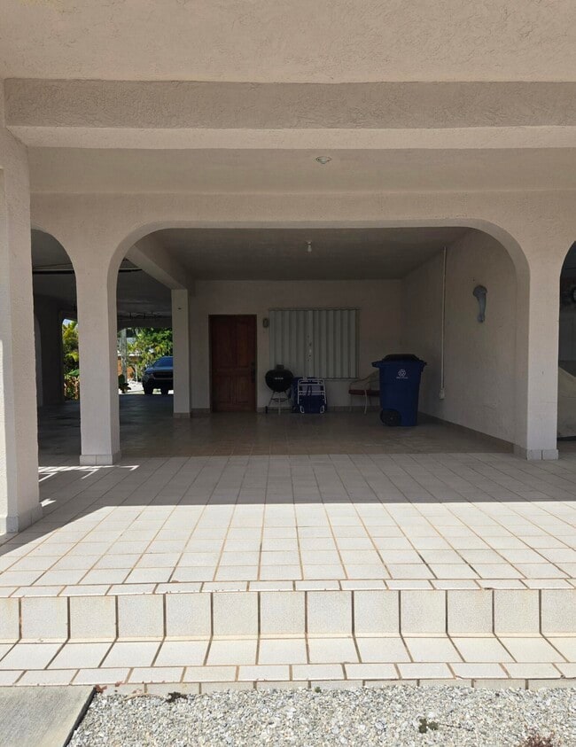 Building Photo - 660 11th St