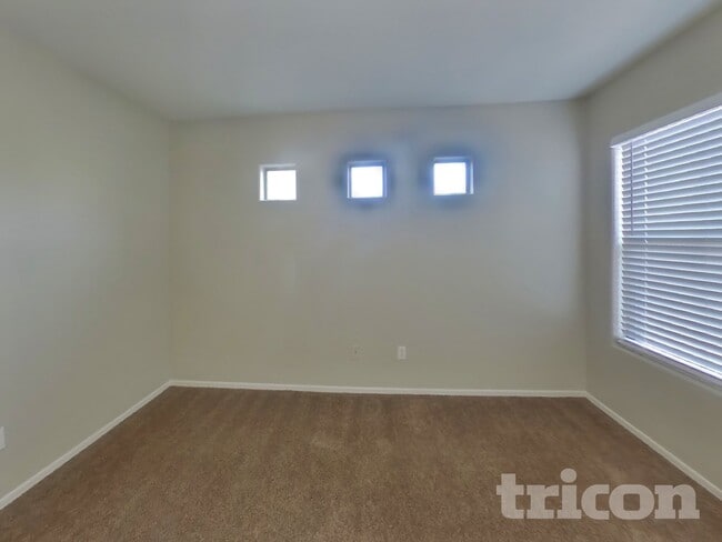 Foto del edificio - 3728 W Fremont Rd.