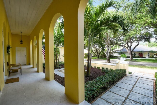 Building Photo - 18444 SE Heritage Dr