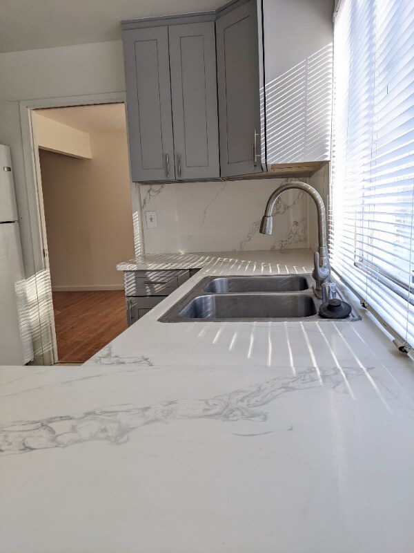 Building Photo - 5914 Sutton Park Pl