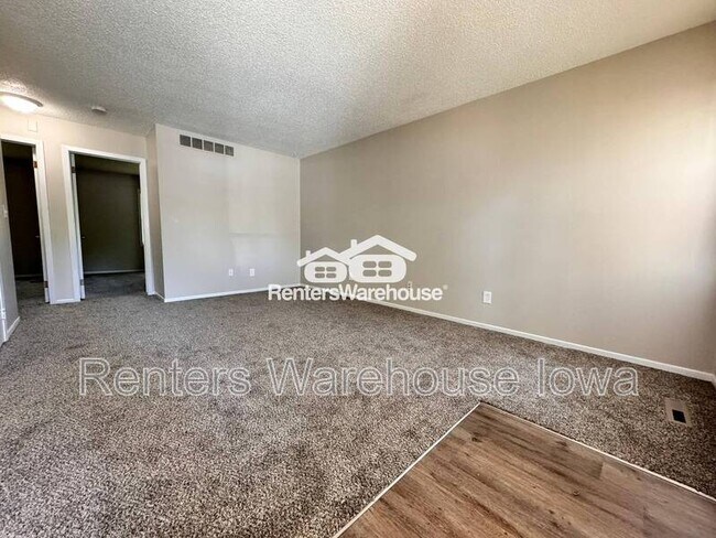 Foto del edificio - 910 SE 10th St