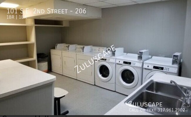 Foto del edificio - 101 SE 2nd St