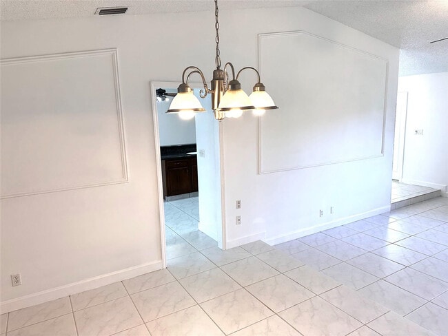 Building Photo - 676 NW 107th Ln