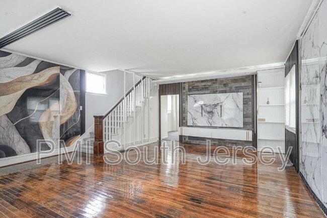 Foto del edificio - 121 Oak St