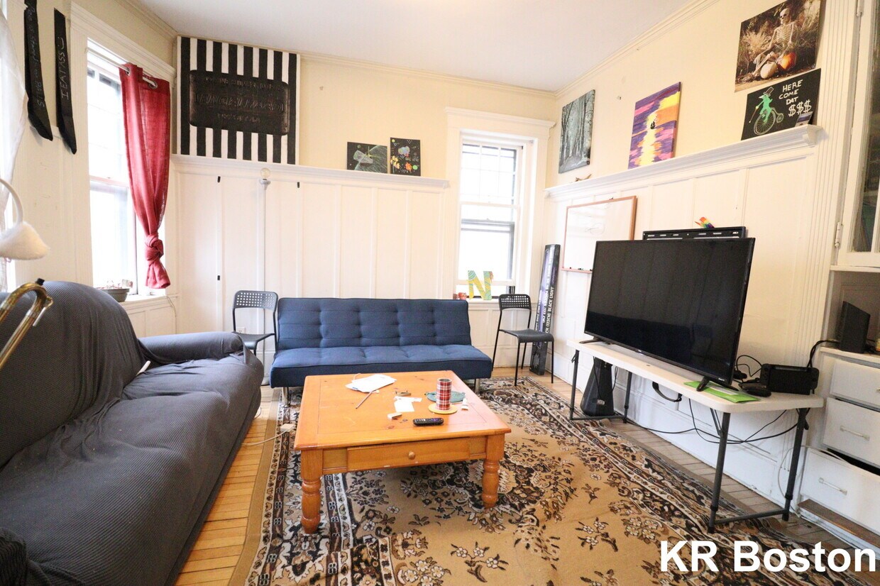 Foto principal - 48 Glenville Ave