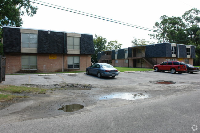 Building Photo - 1010-1020 N 5th St