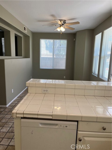 Building Photo - 7025 Angora St