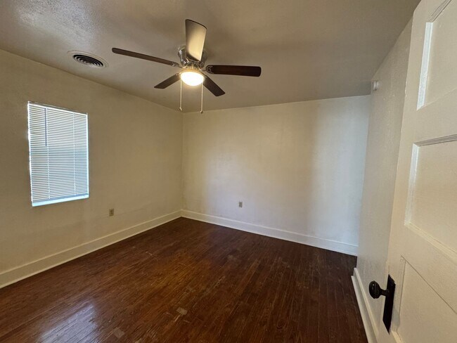 Foto del edificio - N Richardson Duplex