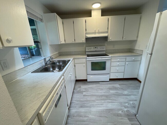 Foto del edificio - 8021 55th Ave NE