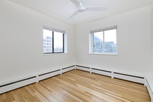 Foto del edificio - 41 Parker Hill Ave
