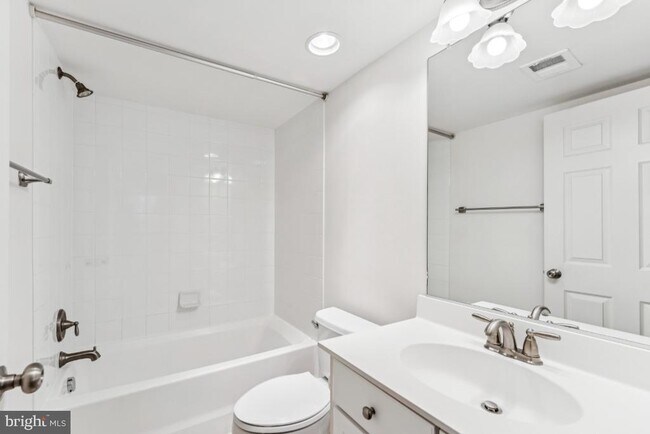 Foto del edificio - 8915 Amelung St