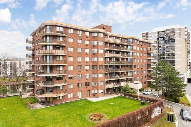 Condominium La Tour De L'Ile
