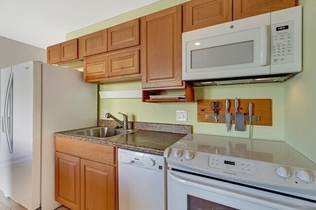 Foto del edificio - 1165 N Shore Rd