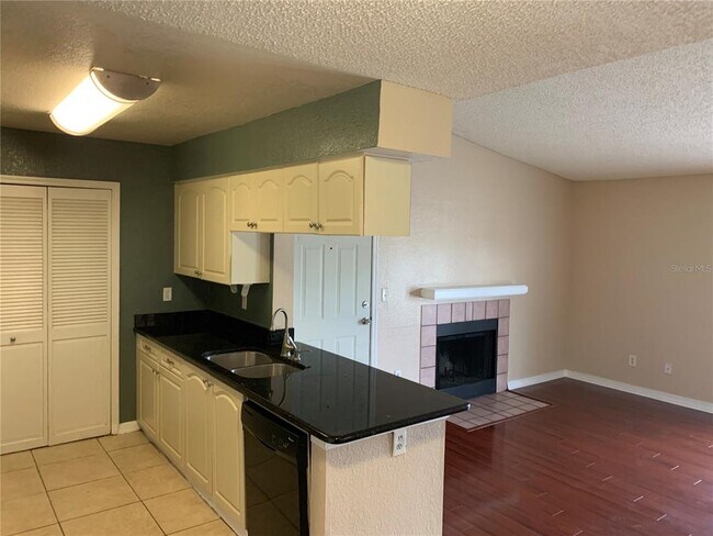 Foto del edificio - 2550 N Alafaya Trail