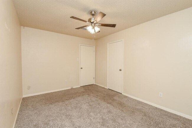 Building Photo - 7950 Claiborne St