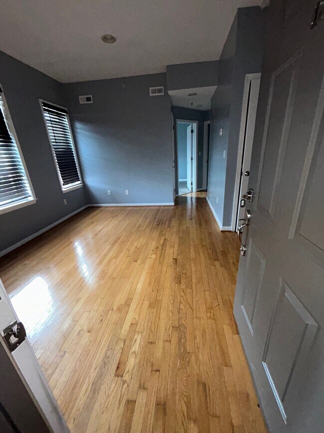 Sala de estar - 610 Irving St NW