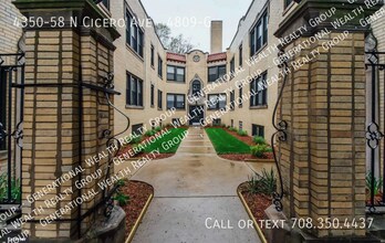 Building Photo - 4350 N Cicero Ave