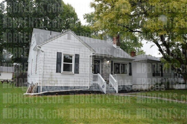 Foto del edificio - 4045 Old Riverside Dr