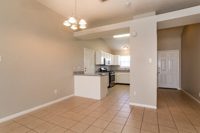 Building Photo - 23715 Prairie Bird Dr