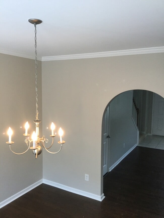 Building Photo - Great Franklin Townhome