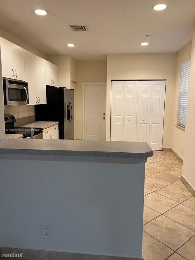 Foto del edificio - 4 br, 2.5 bath House - 4221 Vineyard Cir